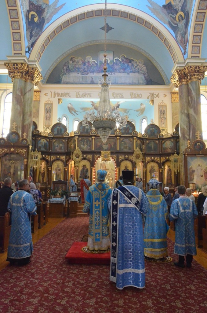 inside-the-russian-orthodox-cathedral-of-the-transfiguration-of-our-lord.jpg