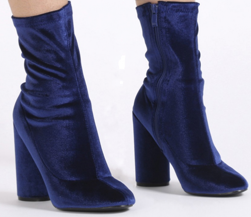 blue_velvet_boots.png