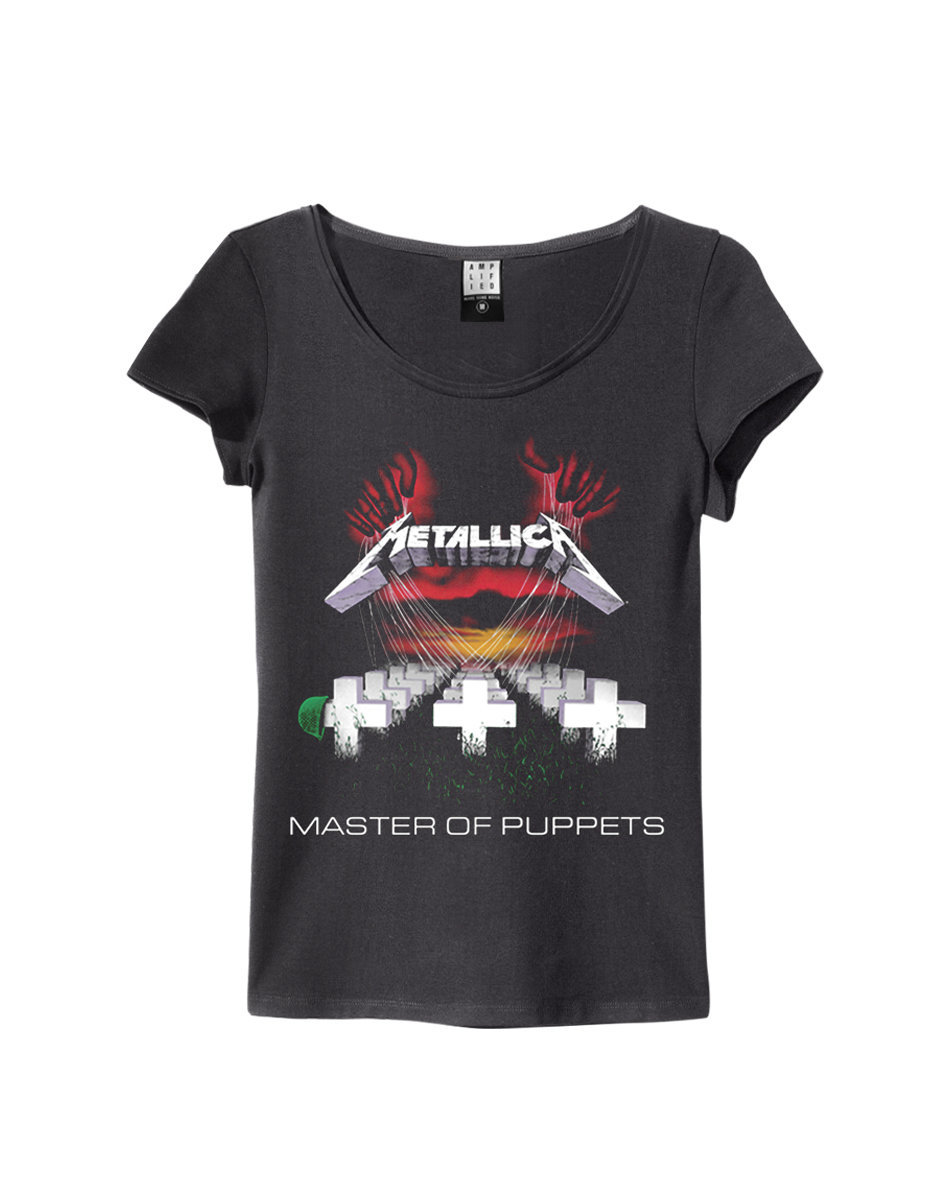 lindsey_barnes_metallica_t-shirt.jpg