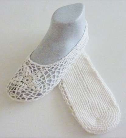 white_crochet_slippers.jpg